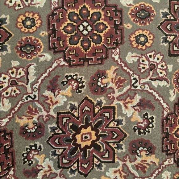 Loft Outlet Women’s Dressy Flutter Neck Tunic Top Size Large - Picture 2 of 6